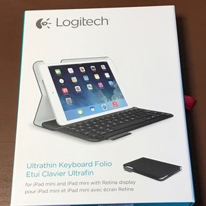 Logitech iPad mini keyboard case